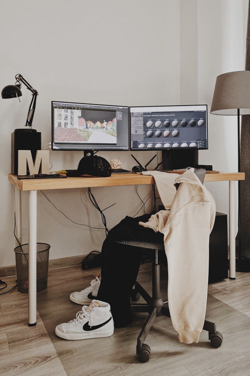 Dmitriy Yancevich's desktop computer